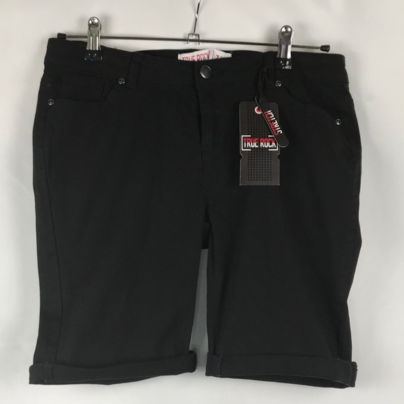 NWT True Rock Women Size 7/8 Black Stretch Pockets Cotton Blend Bermuda Shorts - Picture 1 of 5